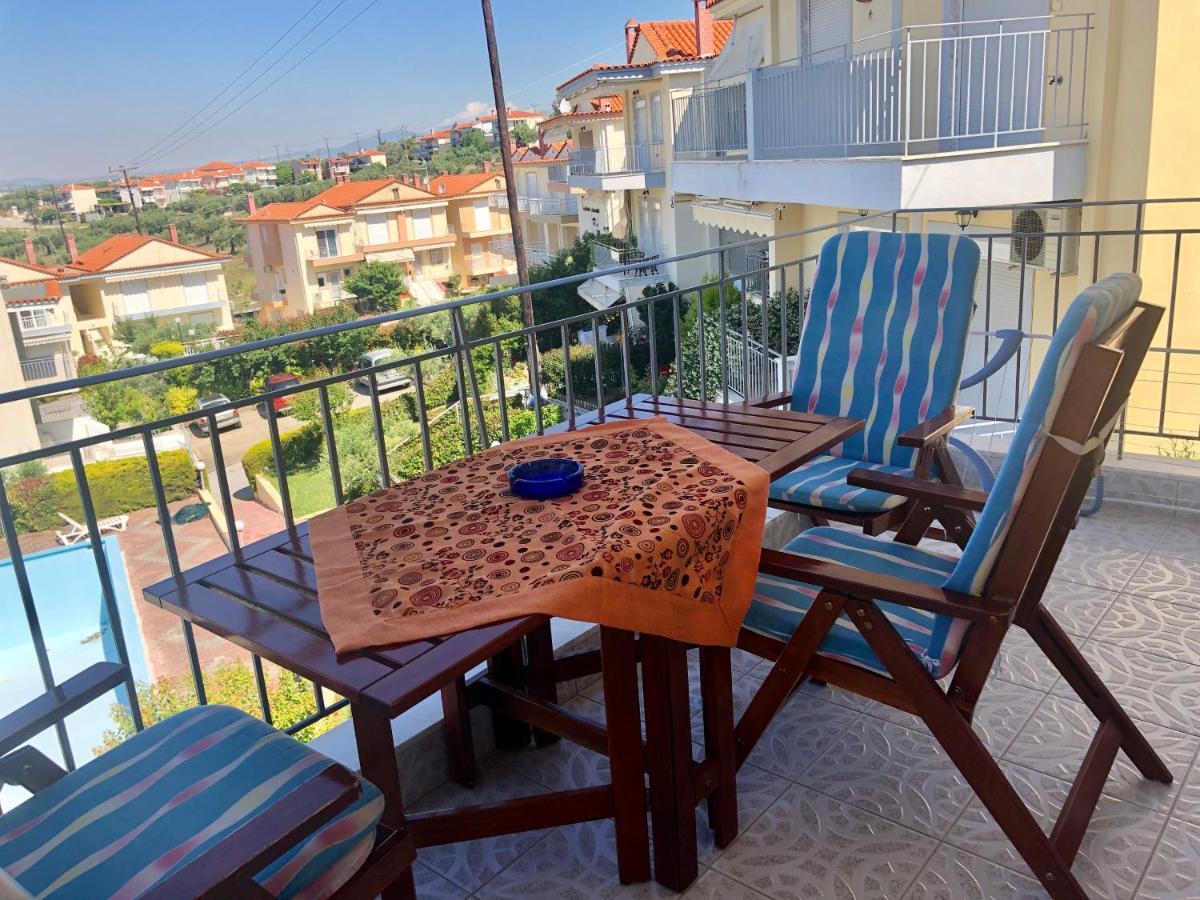 Gerakini 2Br Apt With Shared Pool Esterno foto